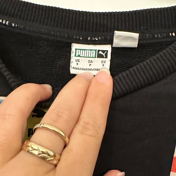 Puma Women's love oversized AOP crew neck sweatshirt sz small - Picture 2 of 6